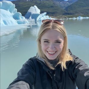 Meet your Posher, Charly